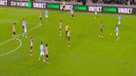 贝尔戈米澄清：莱奥替补非处罚，乃战术安排